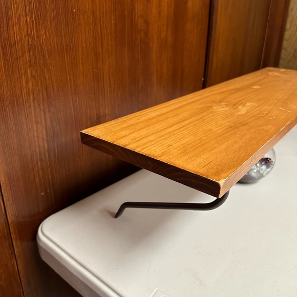 Vintage Home Interiors wooded shelf - Picture 4 of 10